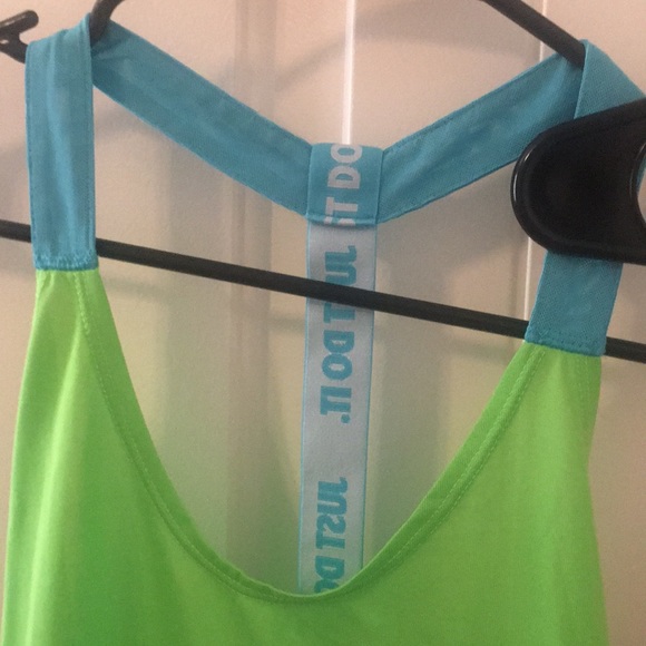 ‼️SOLD‼️Dri-fit Nike active wear Tee’s - Picture 2 of 10